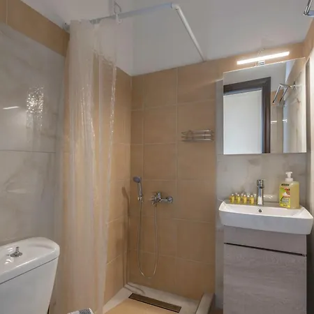 Le Petit Paris Apartament *